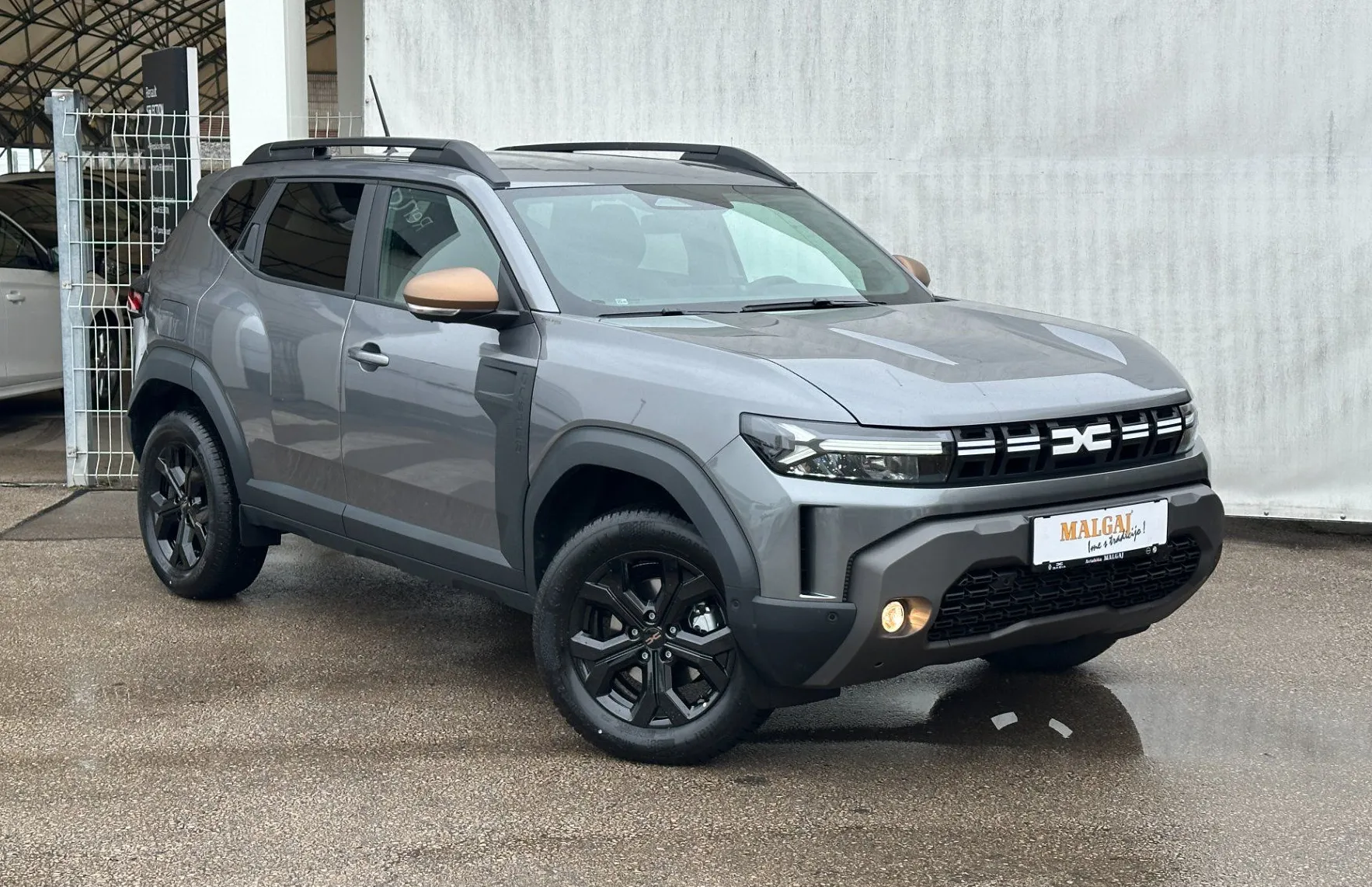 Zunanja slika - Dacia Duster - Extreme Hybid-G 150 4X4 Avtomatik-Cena na gotovino - 2