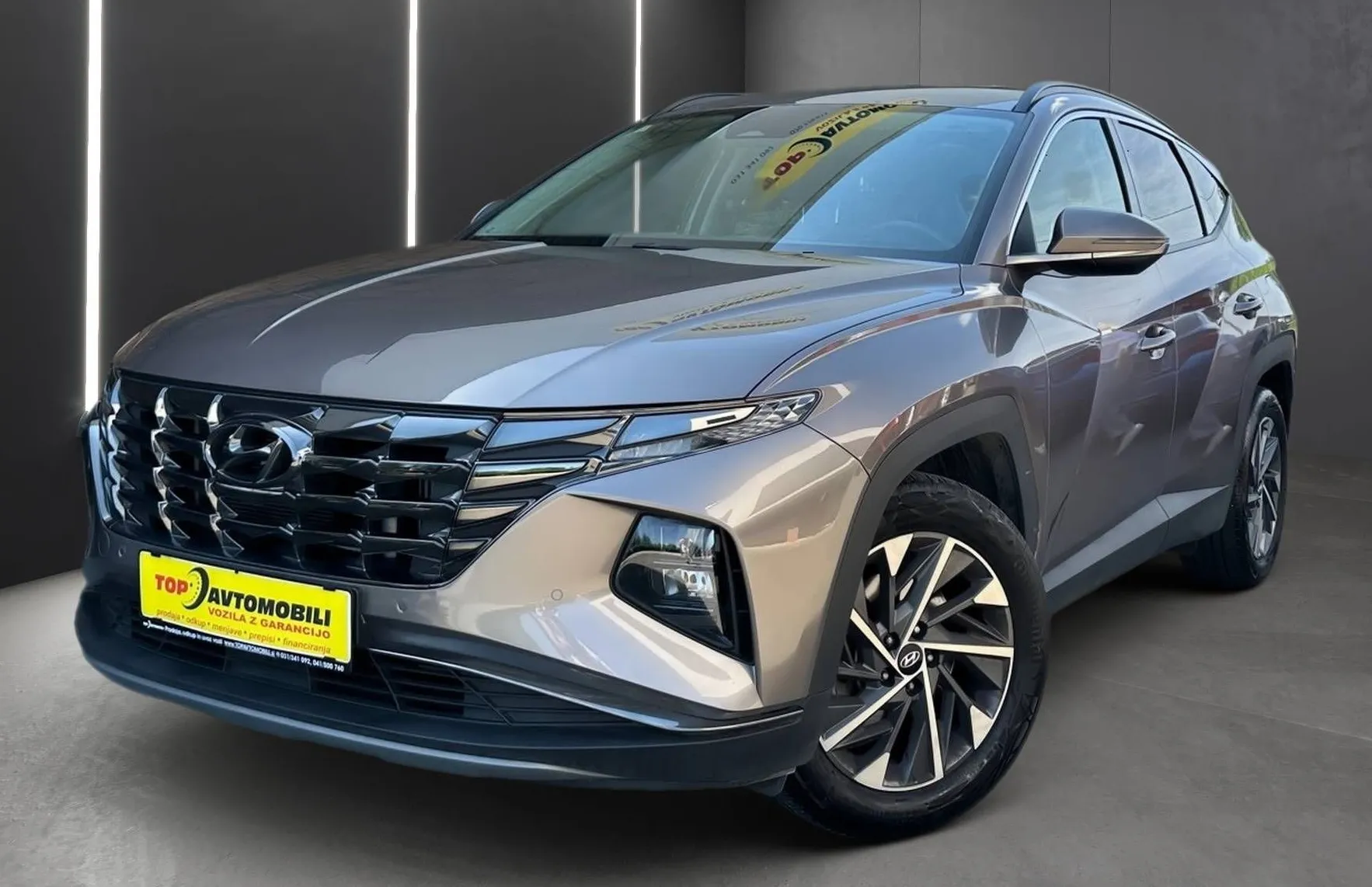 Zunanja slika - Hyundai Tucson - 1.6 T GDI 1LASTNIK VIRTUAL NAVI PDC KAMERA TOP - 1
