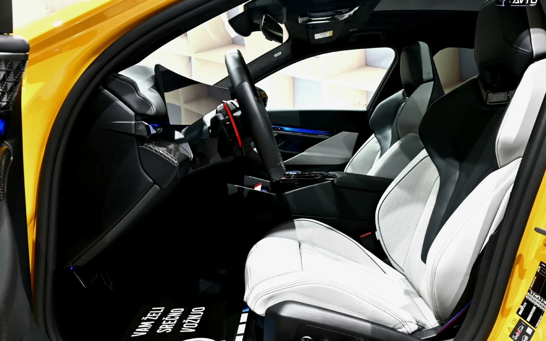 Notranja slika - BMW Serija 5 - BMW M5 AUT. - 13