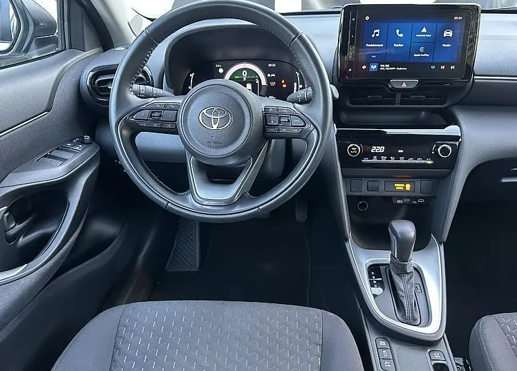 Zunanja slika - Toyota Yaris Cross - 1.5 VVT-i hibrid-KAMERA-KEYLESS-17COL-ACC-LINE ASS - 8