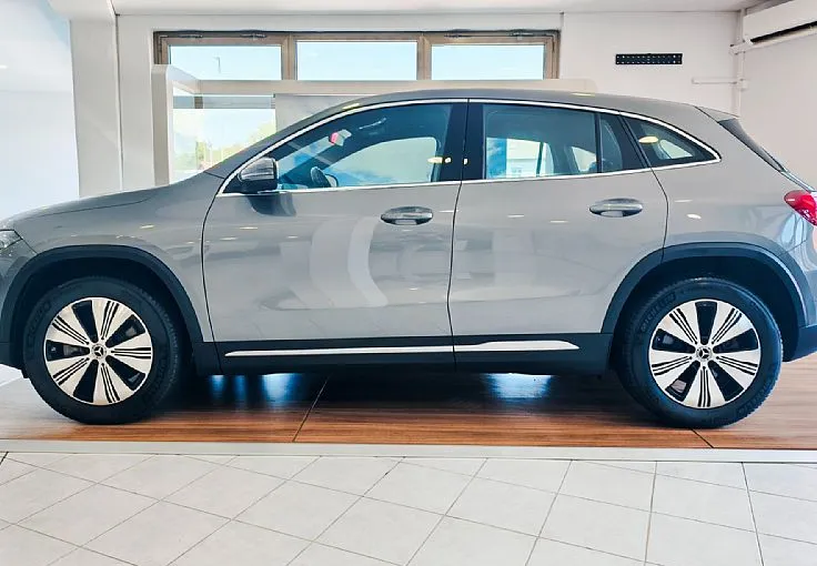 Zunanja slika - Mercedes-Benz EQA - 300 4MATIC PRO-480KM DOSEG-LED-MRT.K-AVT PRT-VIDEO - 3