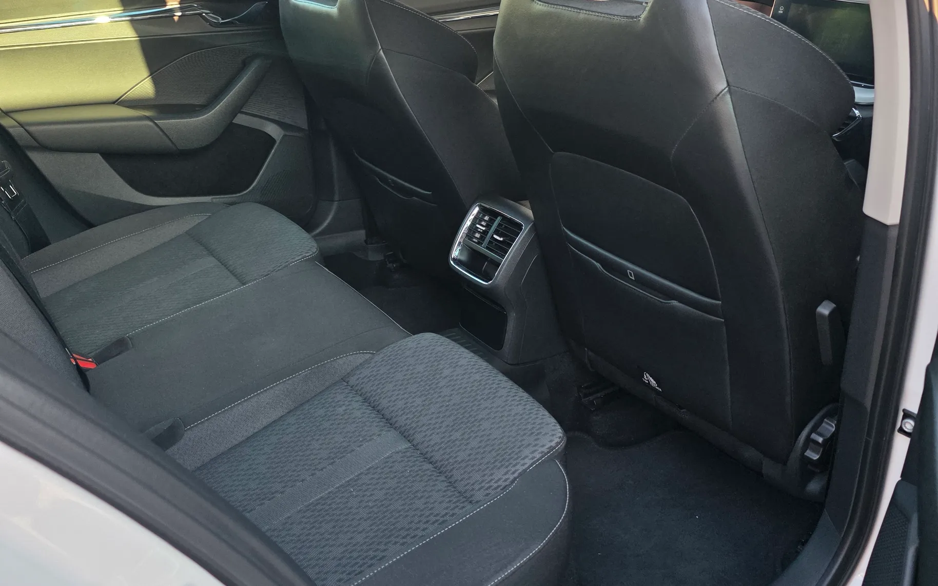 Notranja slika - Škoda Octavia - Combi 1,5 TSI ACT Style - 10