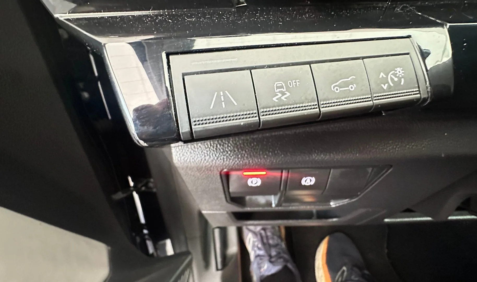 Zunanja slika - Renault Espace - E-Tech full hybrid 200 Iconic.USNJE.KAMERA.7 SEDEŽ - 17