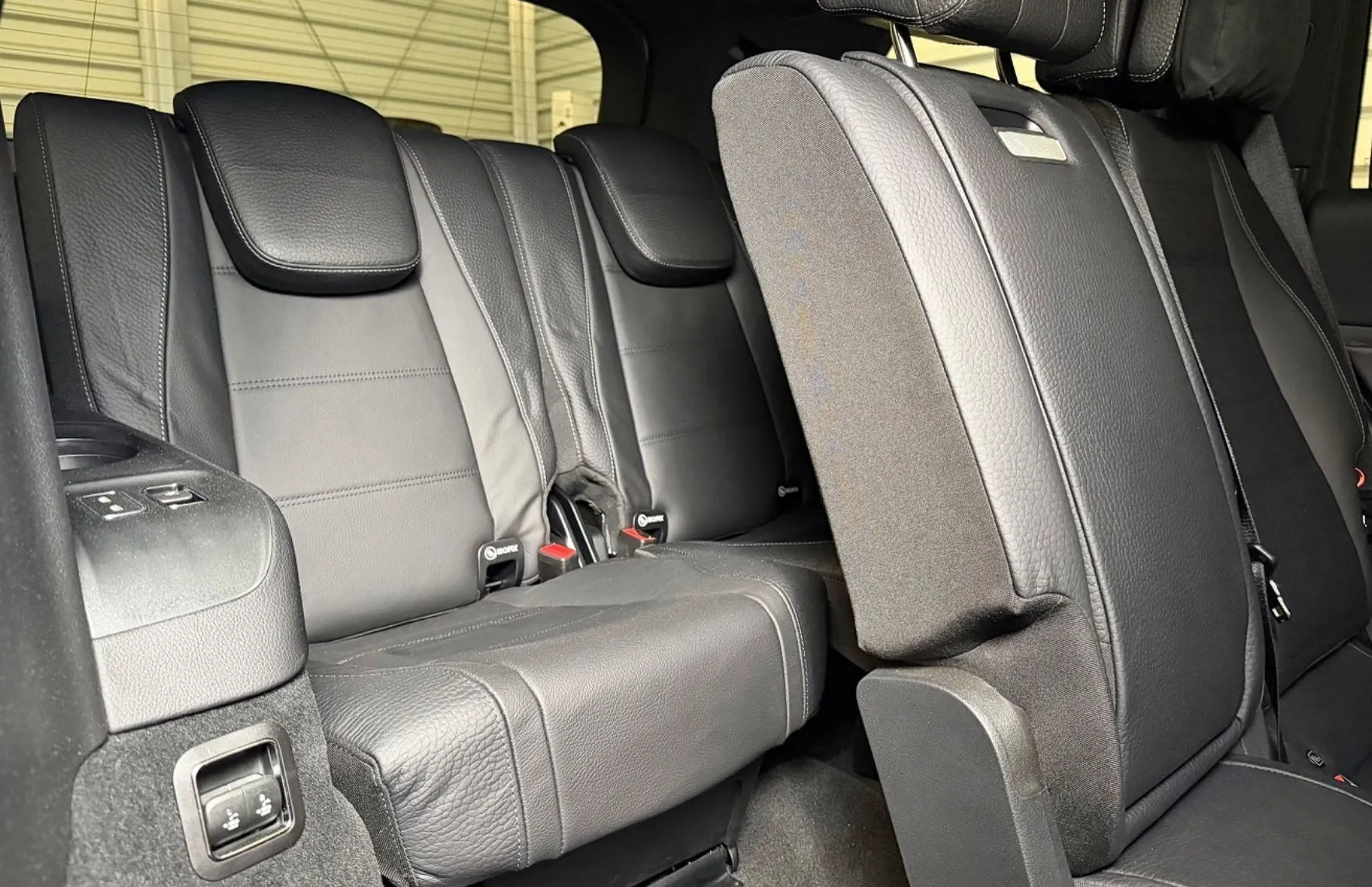 Zunanja slika - Mercedes-Benz GLS-Razred - GLS 450 d 4MATIC AMG - 7 SEDEŽEV - BOGATA OPREMA - 16