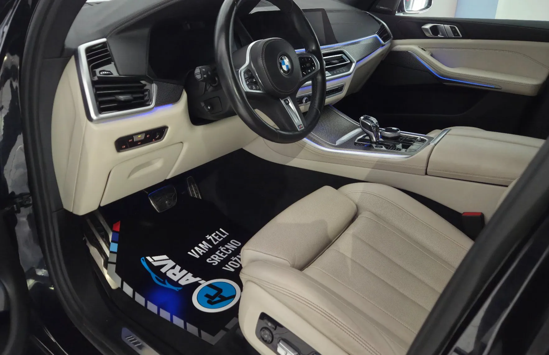 Zunanja slika - BMW X5 - serija : xDrive30d Avt-M.SPORT-ZRAČNO-SWAROWSKI-RADAR-HAR - 11