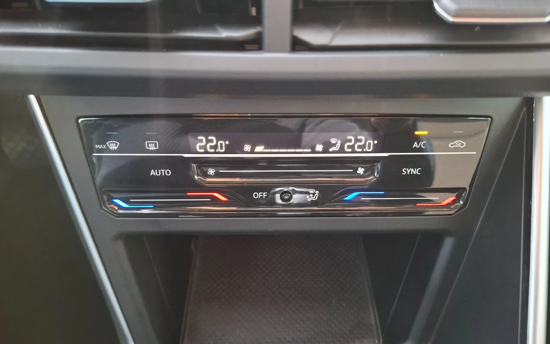 Zunanja slika - Volkswagen Taigo - 1.0 TSI AVTOMATIK - 14