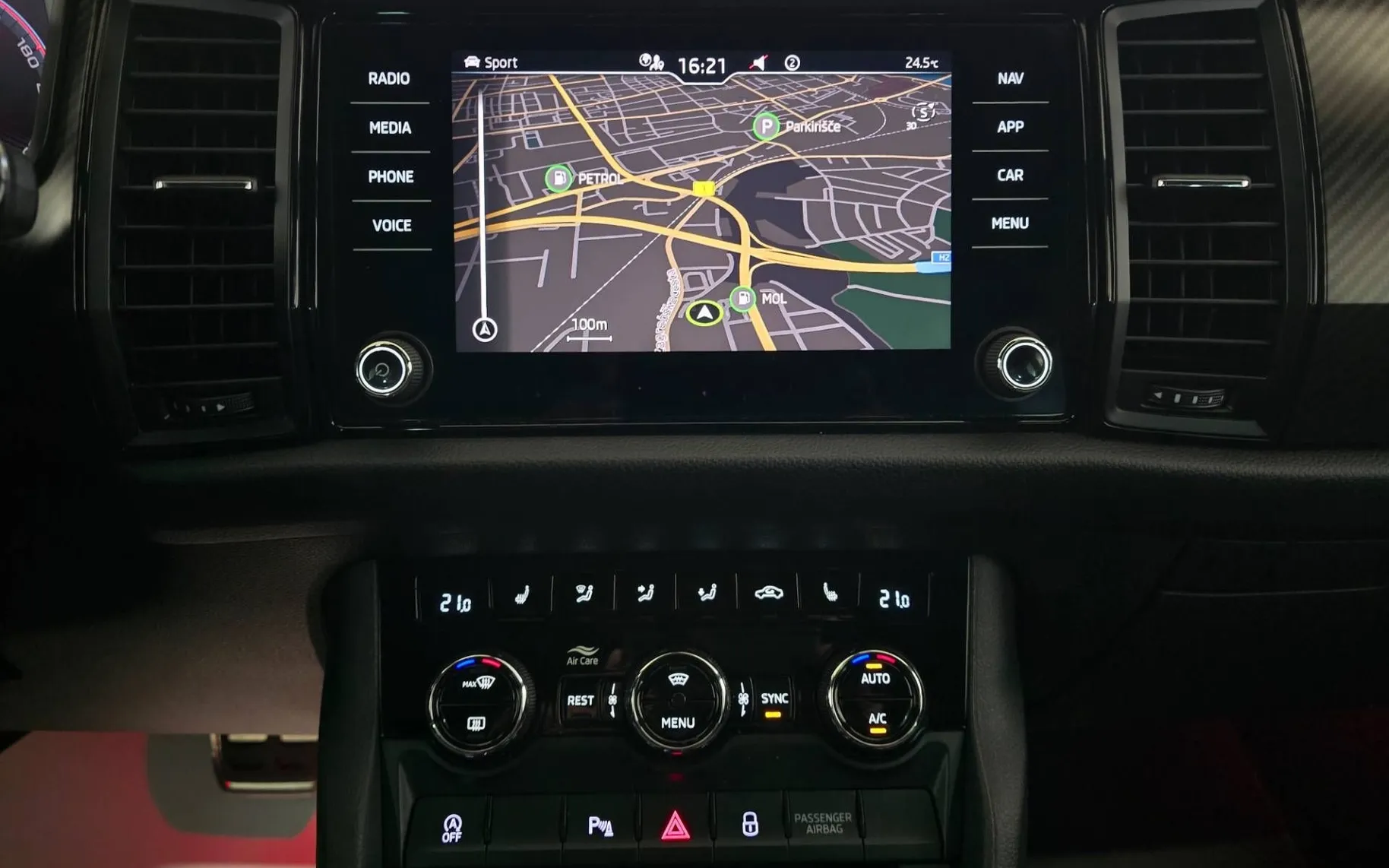 Notranja slika - Škoda Kodiaq - 2.0 TDI Sportline DSG- Matrix.virtual.kamera.ALU19 - 13