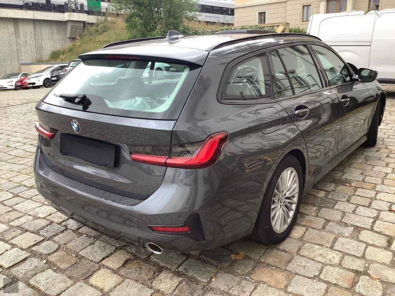 Zunanja slika - BMW Serija 3 - 320d Touring Sport Line Avt.NEMŠKI+4ALU.USNJE.LED - 3