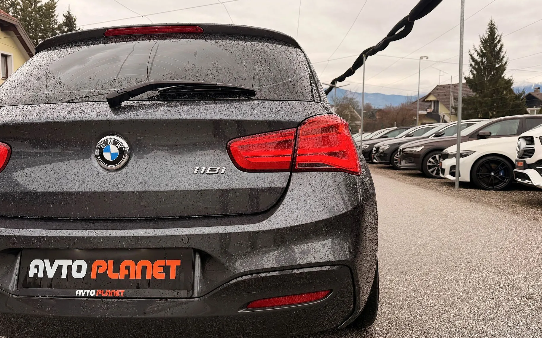 Zunanja slika - BMW Serija 1 - : 118i M Sport Shadow 1.LASTNIK FULL LED ALU17 - 13