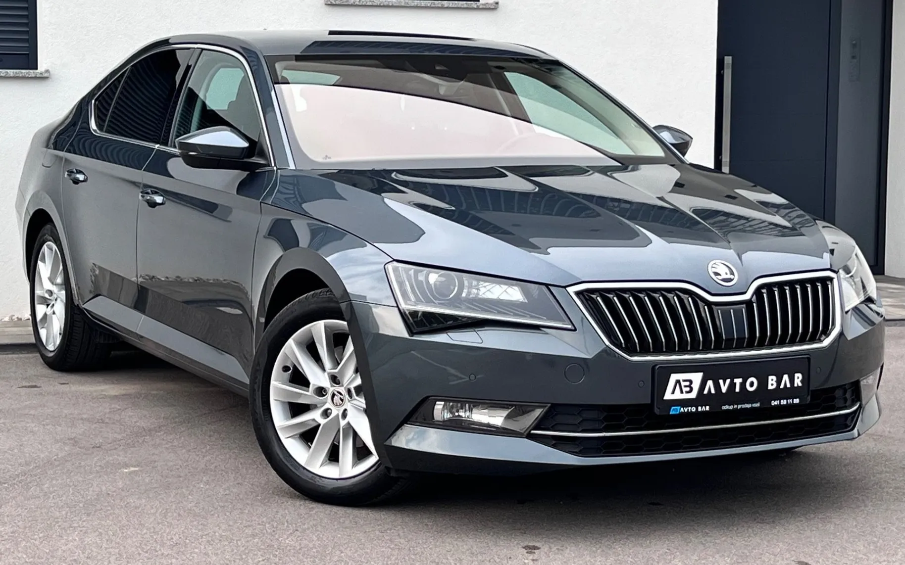 Zunanja slika - Škoda Superb - 1.5 TSI+1.LAST+SLO+R.KAMERA+NAVI+RADAR+MRTVI KOT - 3