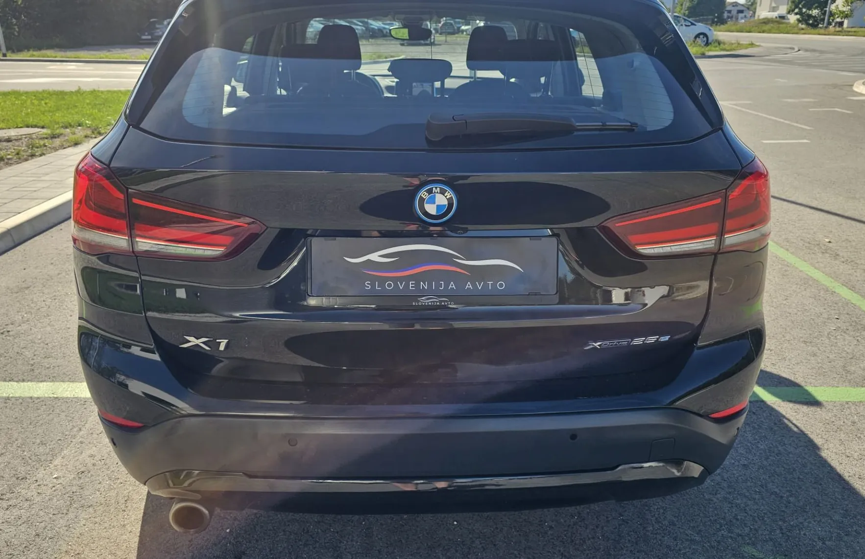 Zunanja slika - BMW X1 - serija : xDrive25e Advantage Avt.|navi|el prtljažnik|fulLED - 5