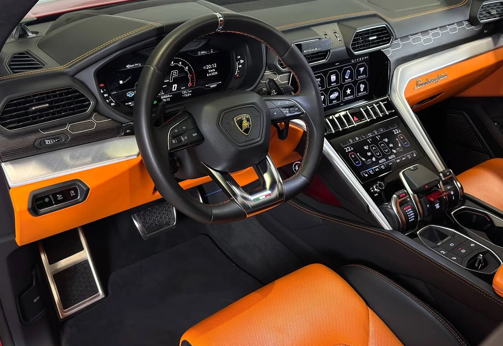 Zunanja slika - Lamborghini Urus - 650KM - PANORAMA - GRET. HLAJ. - KAMERA - HUD ... - 7