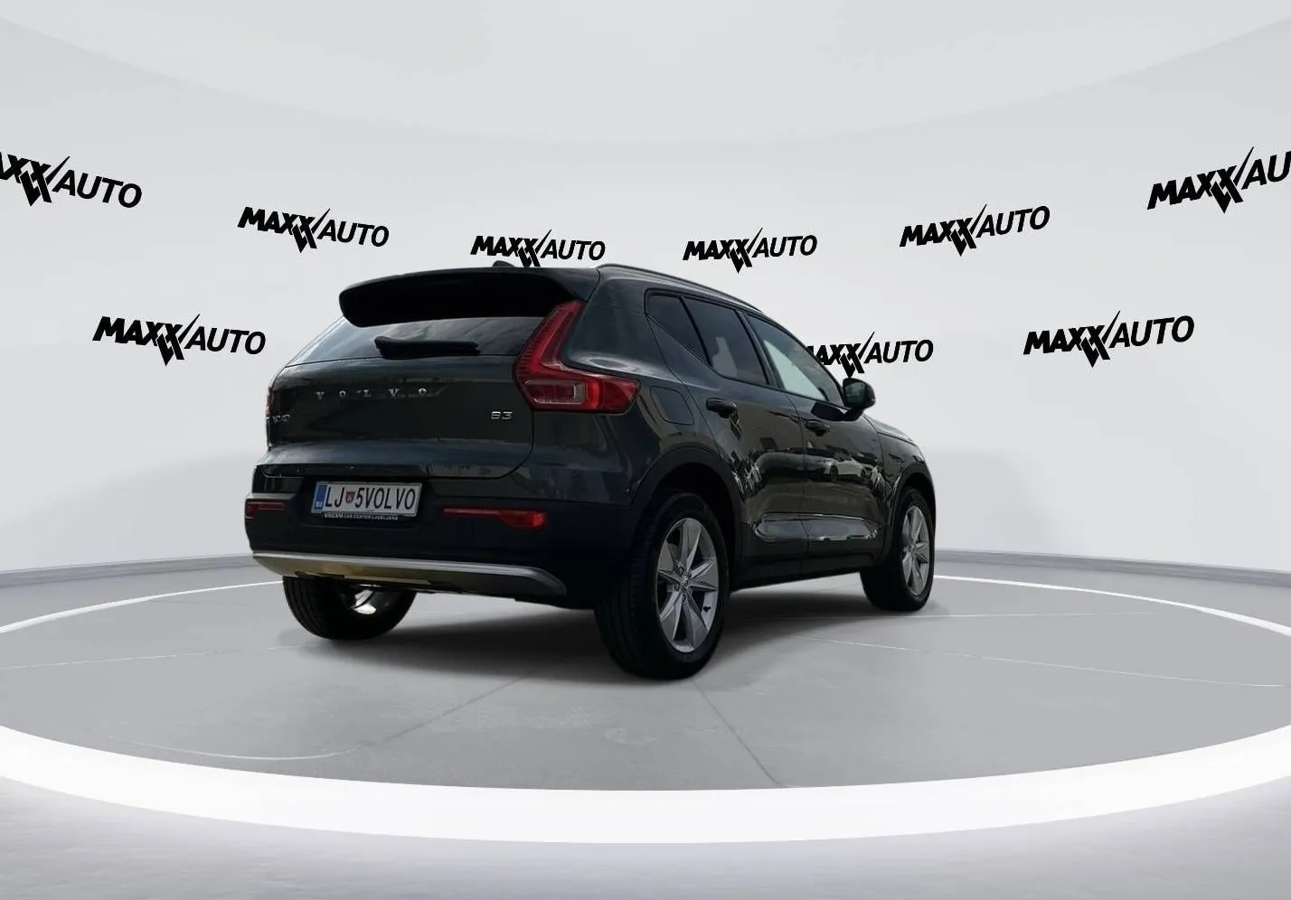 Zunanja slika - Volvo XC40 - B3 P Core Avt - 5