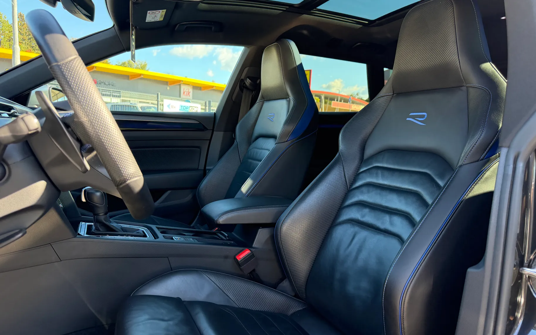 Notranja slika - Volkswagen - Arteon SB 2,0 TSI BMT R-Line DSG - 8