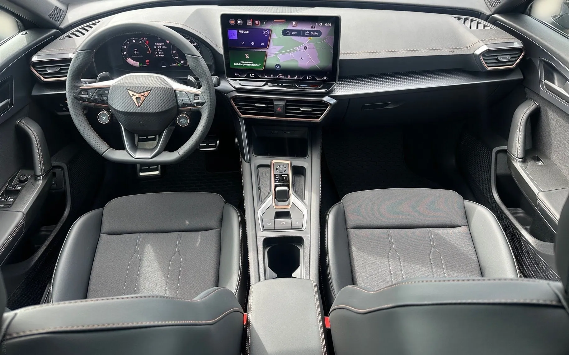 Notranja slika - Cupra Formentor - 1.5 eTSI Impulse DSG - 10