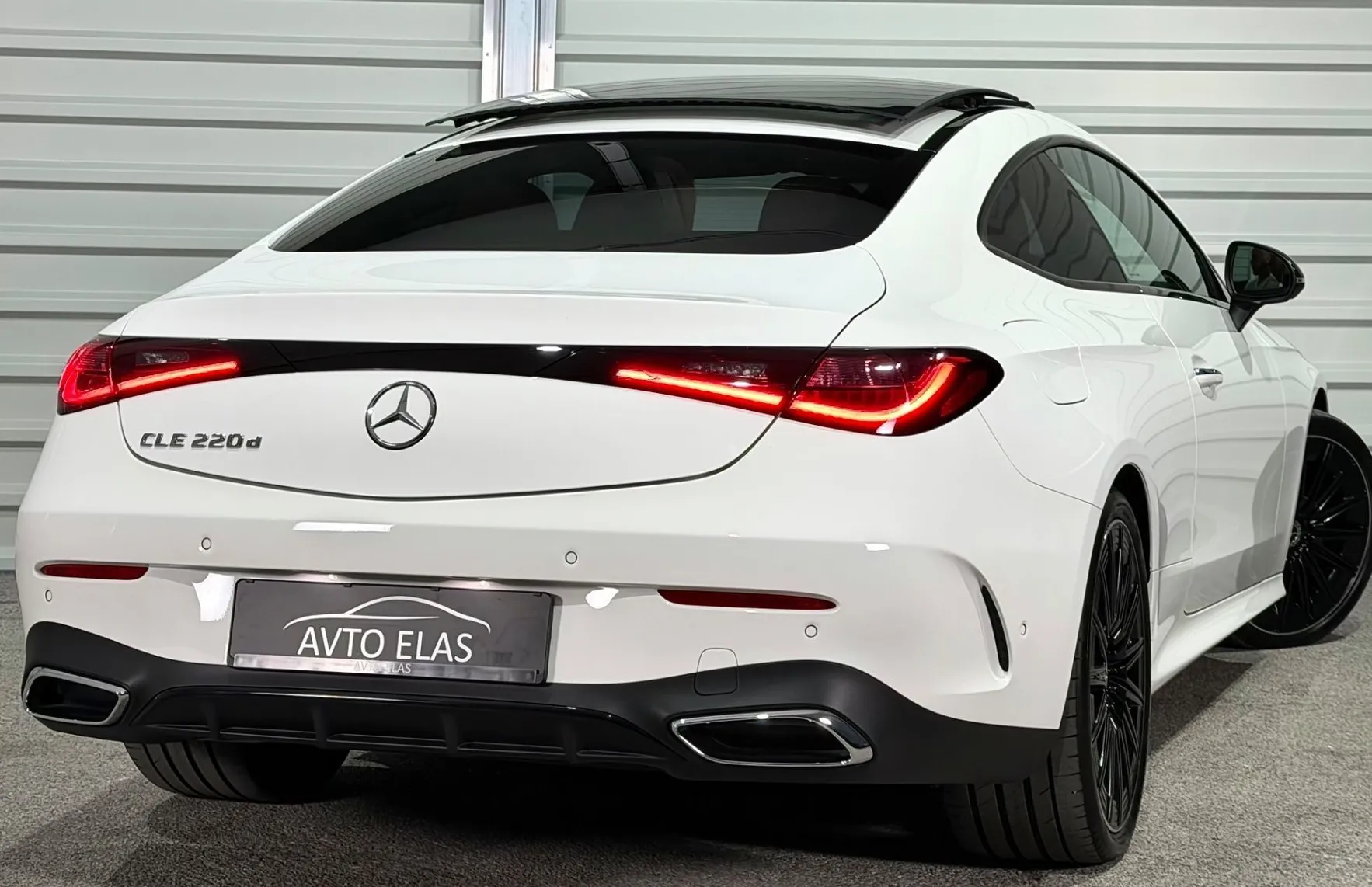 Zunanja slika - Mercedes-Benz CLE - -Razred 220d AMG - PANO- BURM.- AKTIVNI TEMP. - KAMERA... - 6
