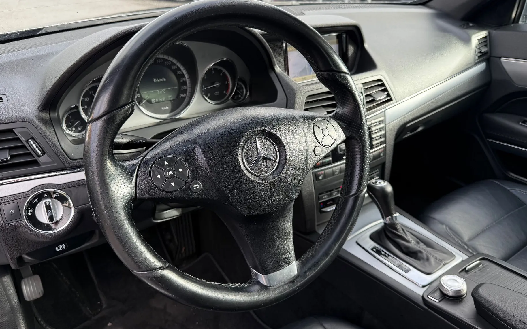 Zunanja slika - Mercedes-Benz E-Razred - E 220 CDI AVANTGARDE AUT. LED XENON NAVI ALU18 - 15