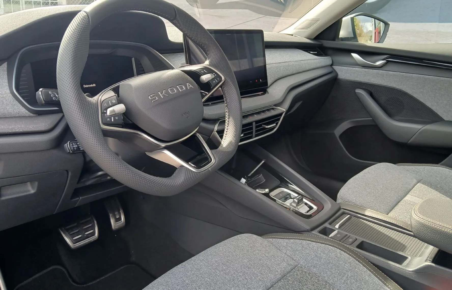 Zunanja slika - Škoda Octavia - 2.0 TDI Anniversary Edition DSG 110 kW - NA ZALOGI - 3
