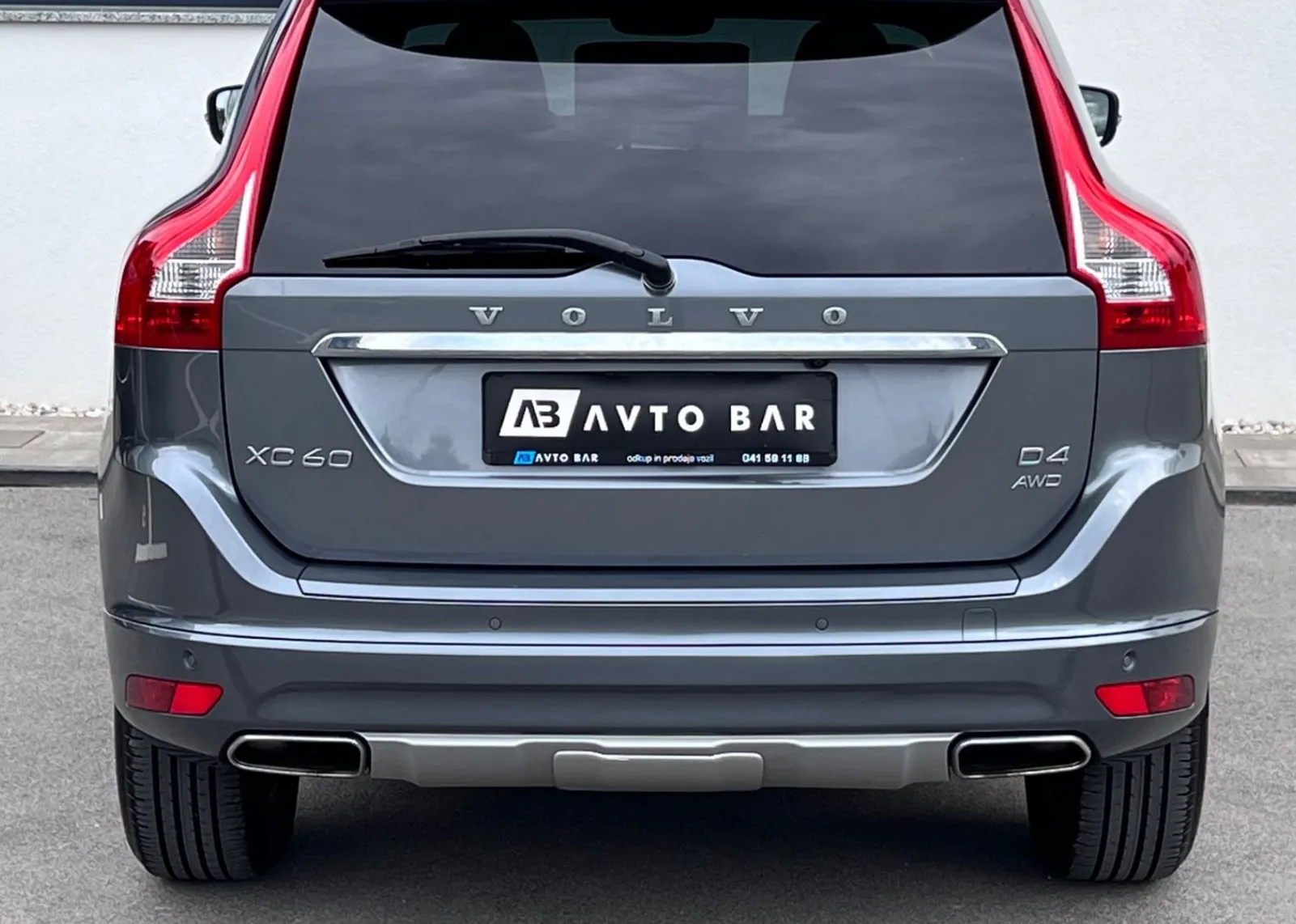 Zunanja slika - Volvo XC60 - 2.4 AWD D4+XENON+NAVI+KLJUKA... - 7