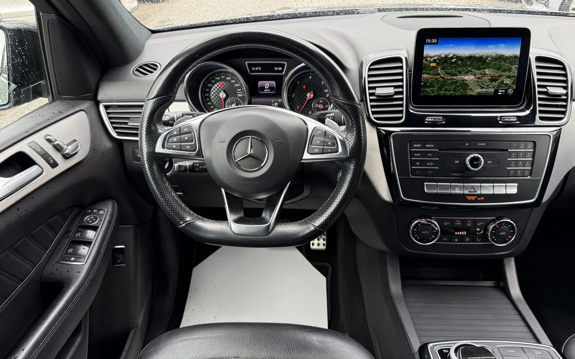 Zunanja slika - Mercedes-Benz GLE-Razred - GLE 350 d 4MATIC AMG LiNE AIRMATIC LED 360K ALU20 - 16