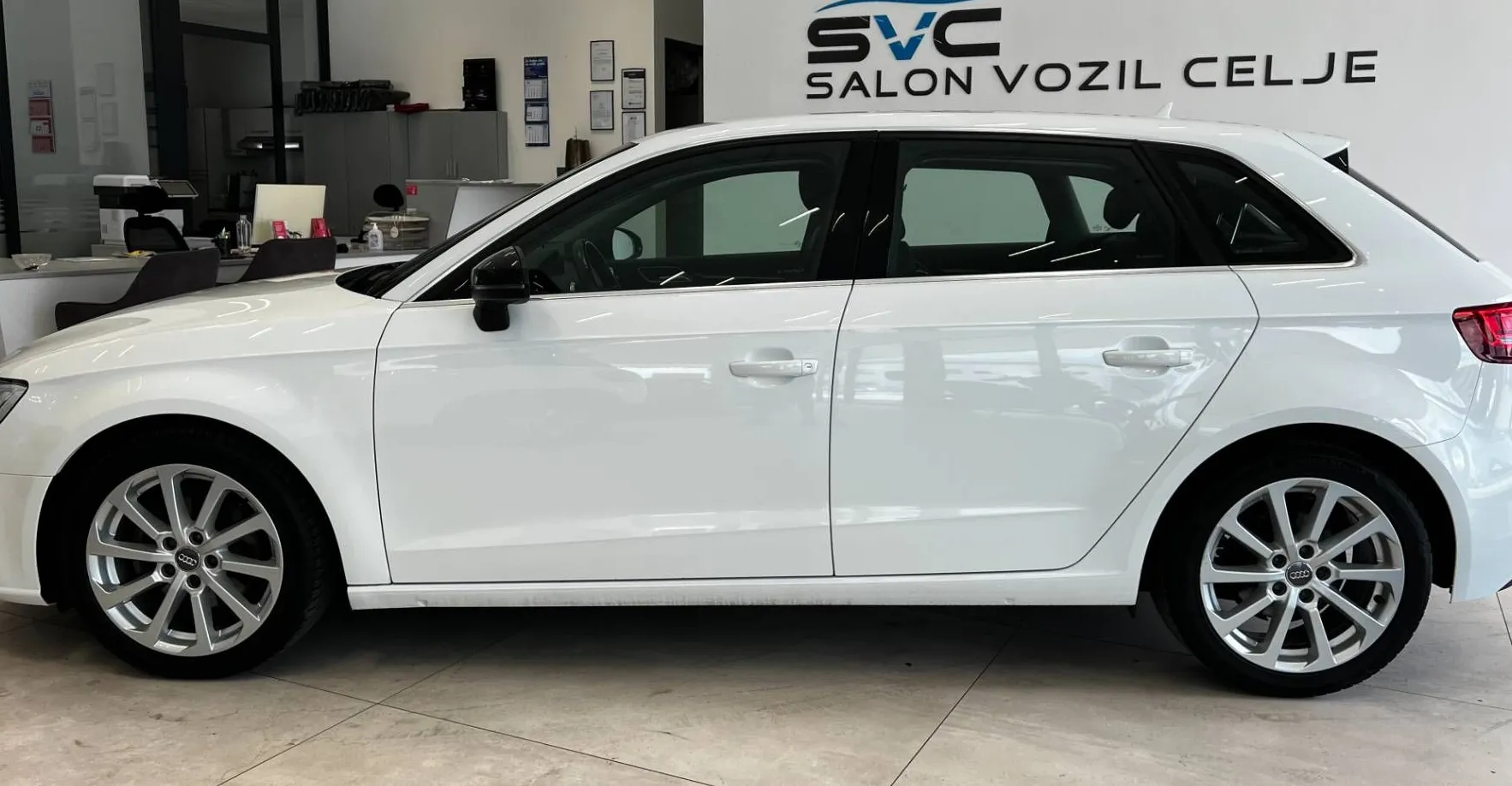 Zunanja slika - Audi A3 - 1.6TDI-DESIGN-XENON-NAVI-TEMP-DIGI-KLIMA-PDC-17C - 3