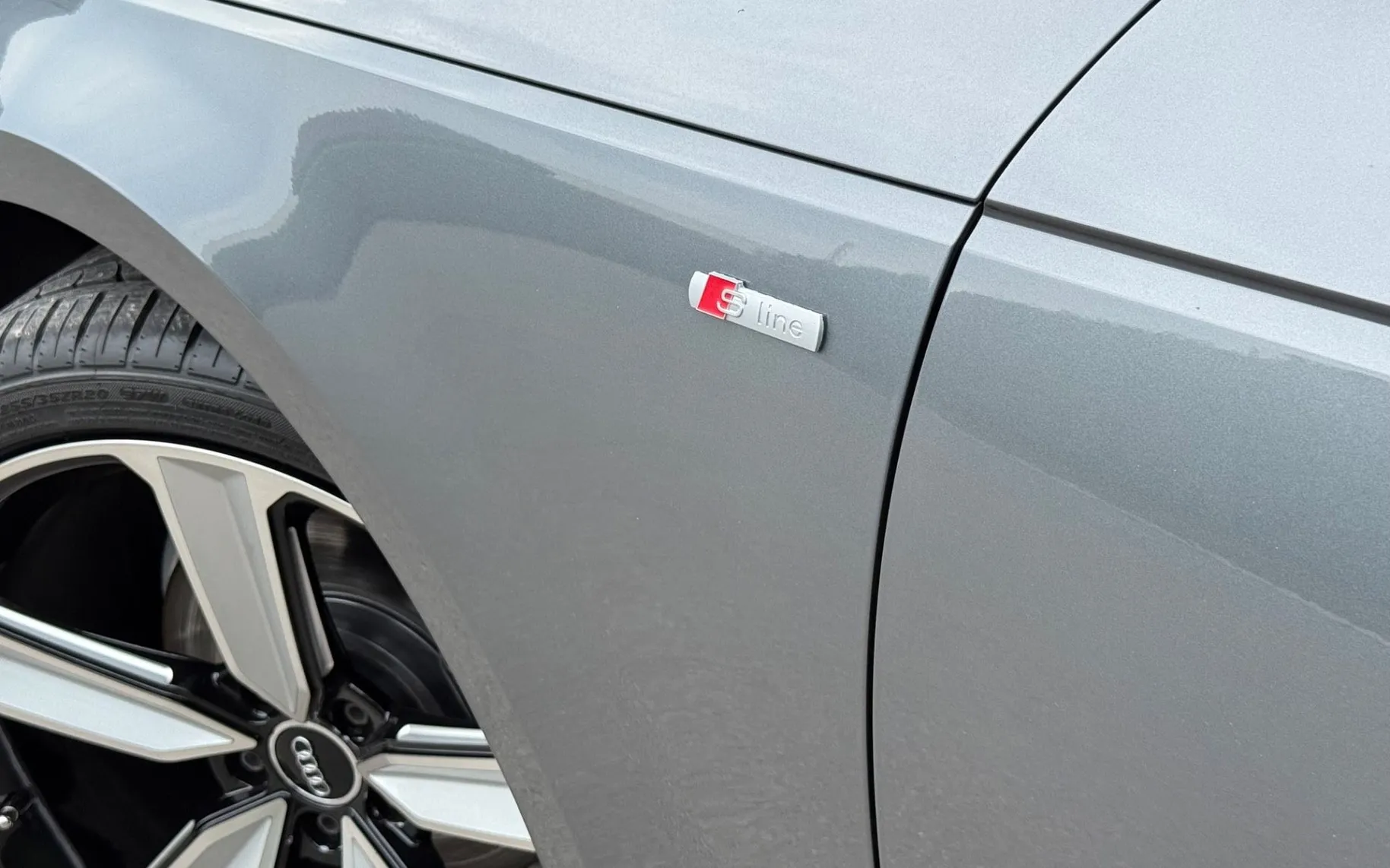 Notranja slika - Audi A4 Avant - 2.0 TDI  Basis  S tronic - 8