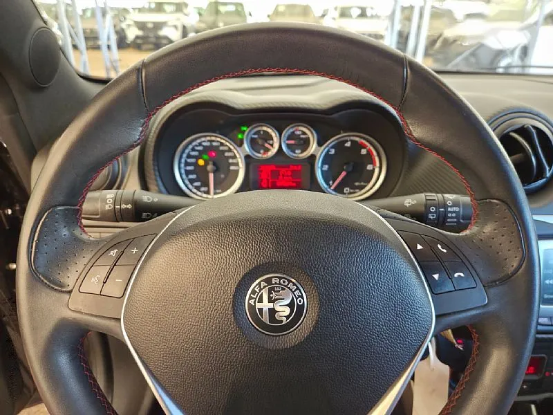 Zunanja slika - Alfa Romeo MiTo - 1.3 JTD Urban - 14