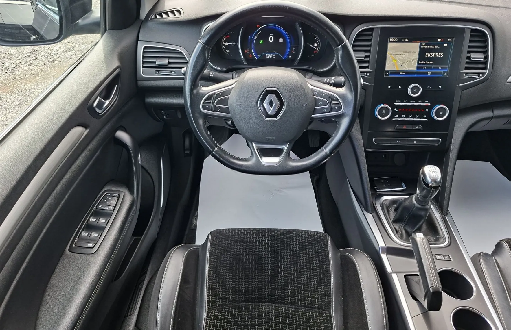 Zunanja slika - Renault Mégane - Megane Energy 1.2 TCe INTENS 4X NOVE ZIMSKE GUME - 9