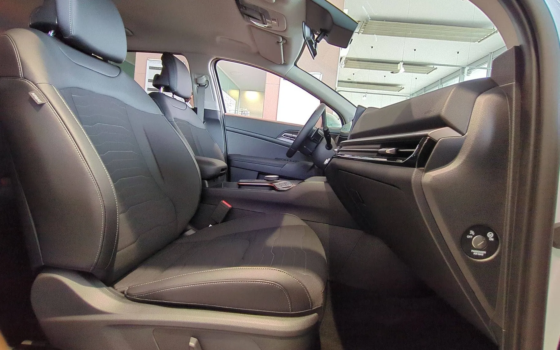 Notranja slika - KIA Sportage - 1.6 T-GDi MHEV EX Style. DCT 2026 HEAD UP DISPLAY - 19