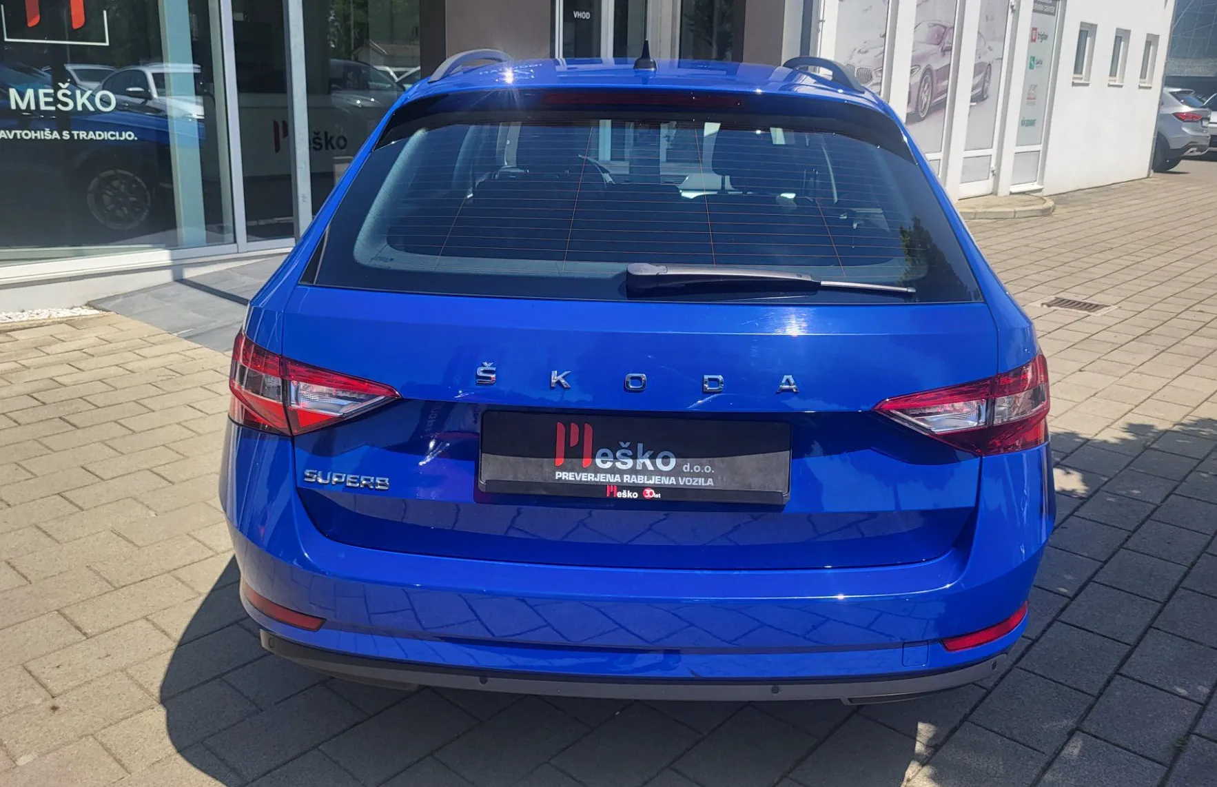 Zunanja slika - Škoda Superb - Combi 2.0 TDI DSG slo-pdc-alu-acc-led-el.paket - 5
