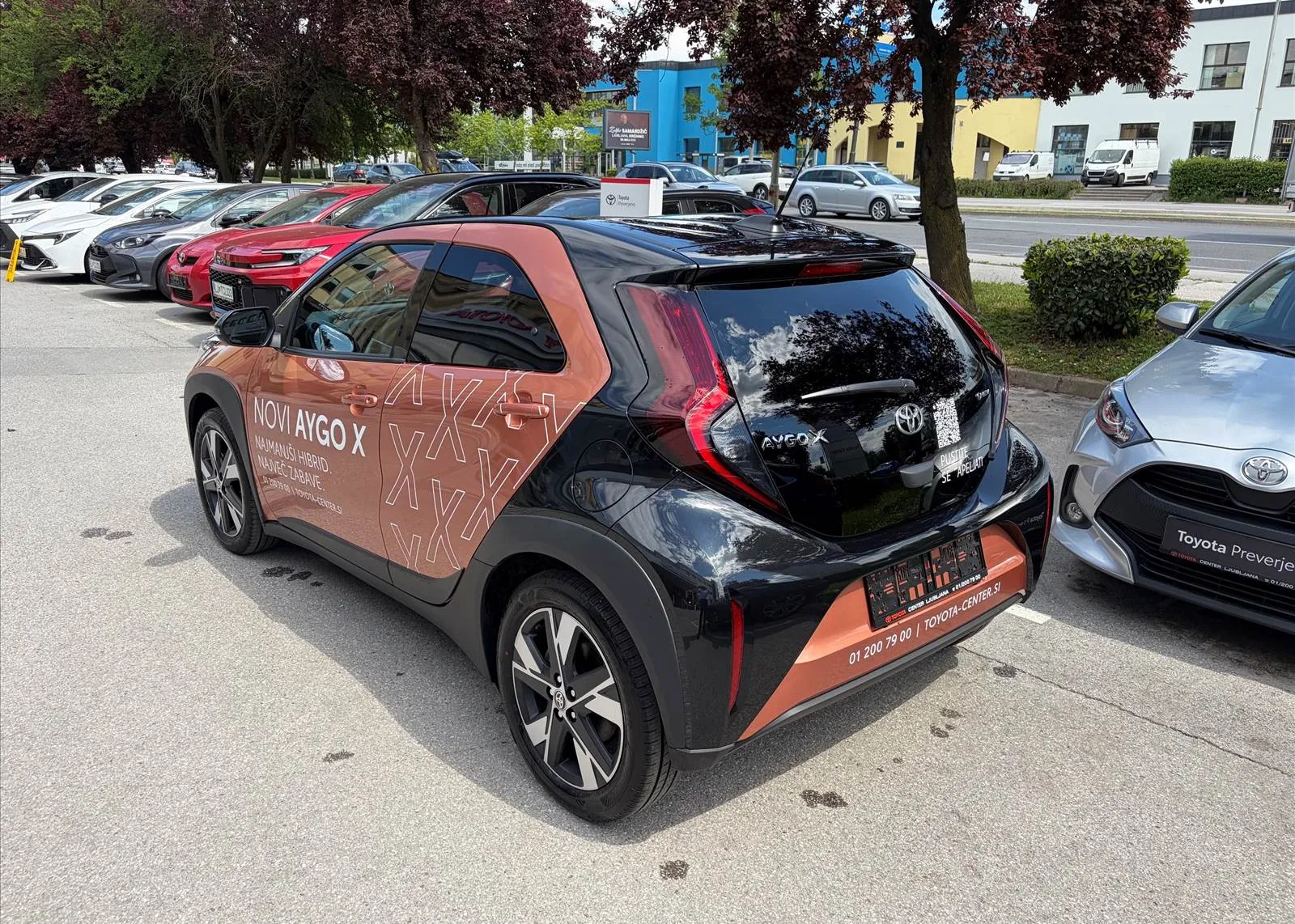 Zunanja slika - Toyota AYGO X HYBRID - 1.5 HEV E-CVT 5D X-TREND - VIČ - 3