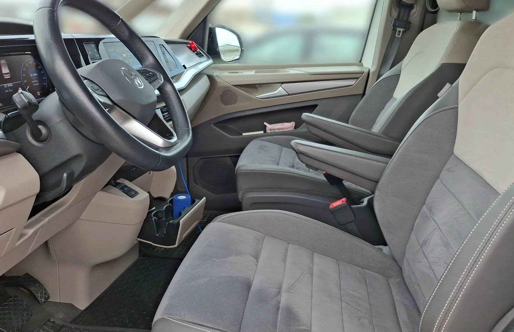Zunanja slika - VW Multivan - T7 2.0 TDI L1 Edition DSG - 3
