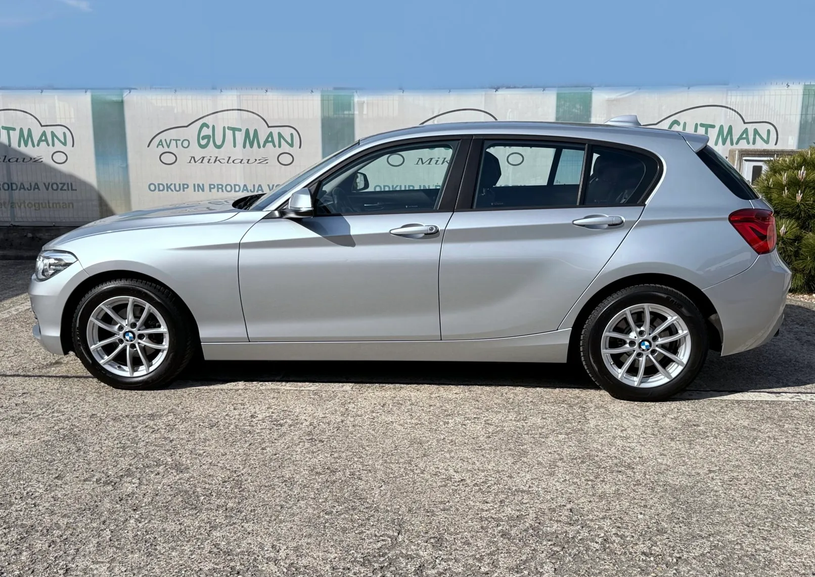 Zunanja slika - BMW Serija 1 - 1 Series 114//d / Sportline - 6