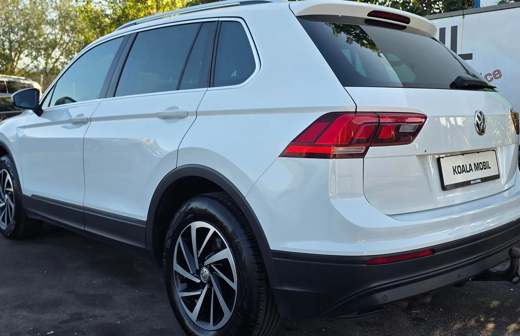 Zunanja slika - Volkswagen Tiguan - 2.0 TDI BMT DSG 4MOTION ALU-NAVI-GRETJE SŽ-1.LAST - 6