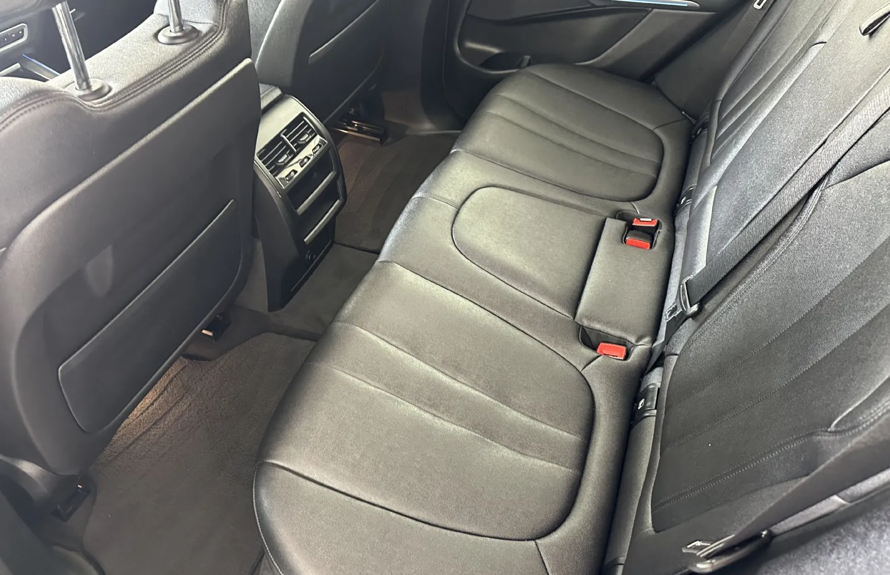 Zunanja slika - BMW X5 - serija :  xDrive45e Avt.KLJUKA.KAMERA.LED.USNJE.TOP - 4