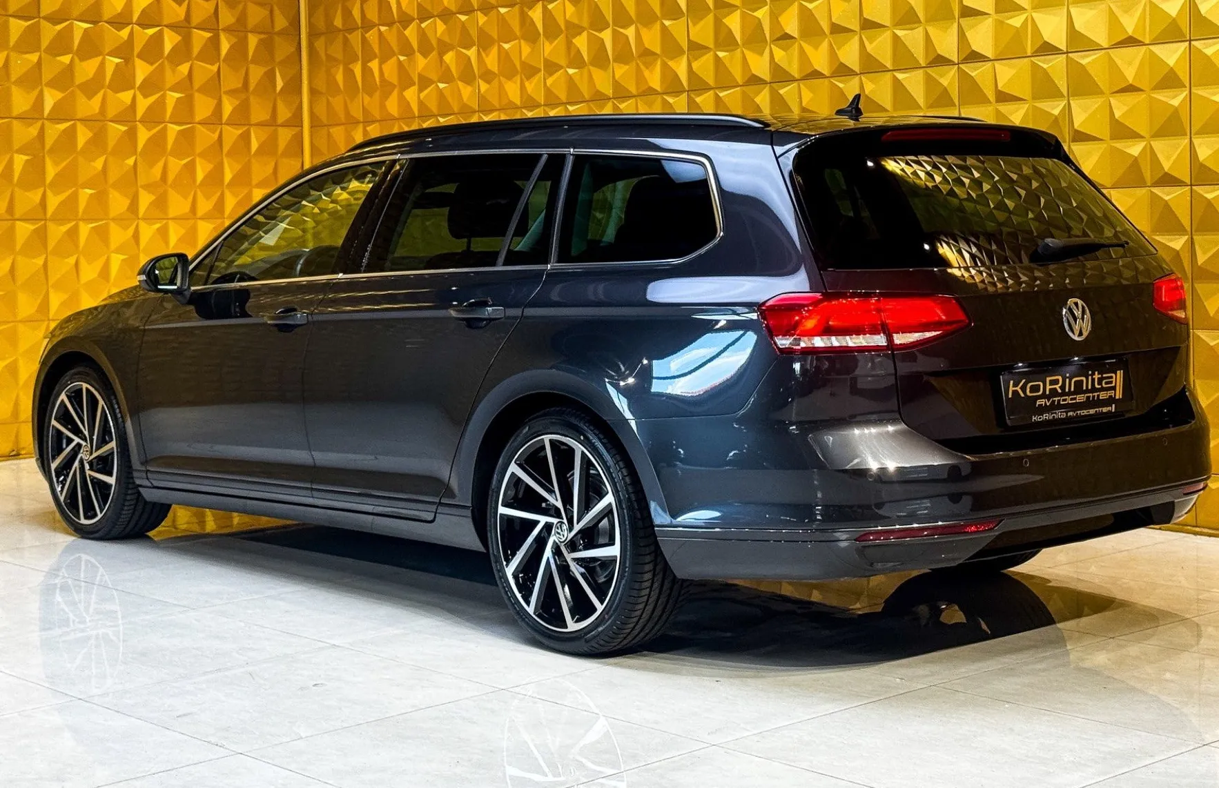 Zunanja slika - Volkswagen Passat - Variant 2.0 TDI AUT. LED-MASAZA-KLJUKA-KAMERA-GRETJE-RADAR - 6