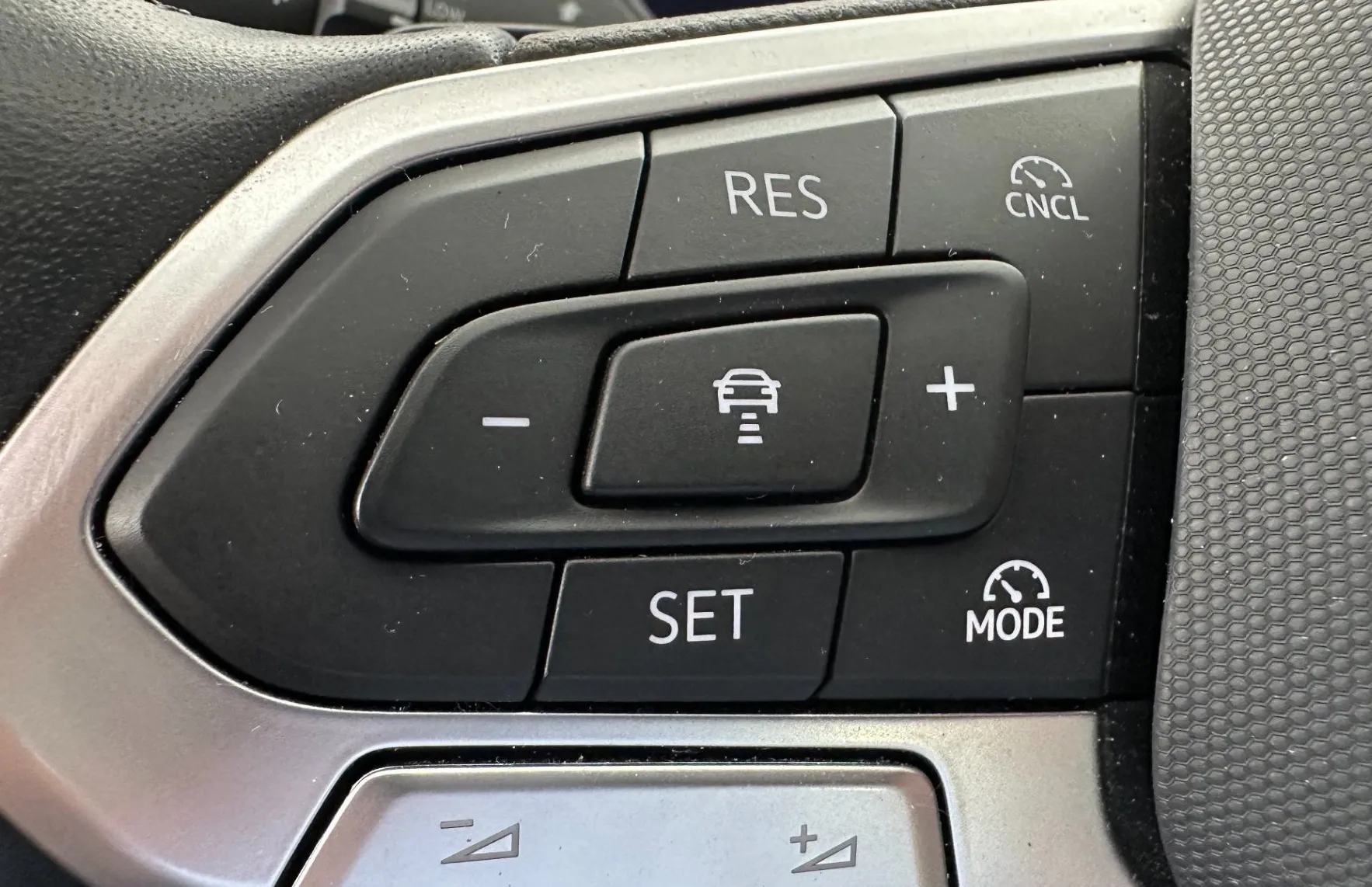 Zunanja slika - Volkswagen Tiguan - 2.0 TDI DSG Life 110kW.KAMERA.NAVI.LED.ACC.TOP - 11