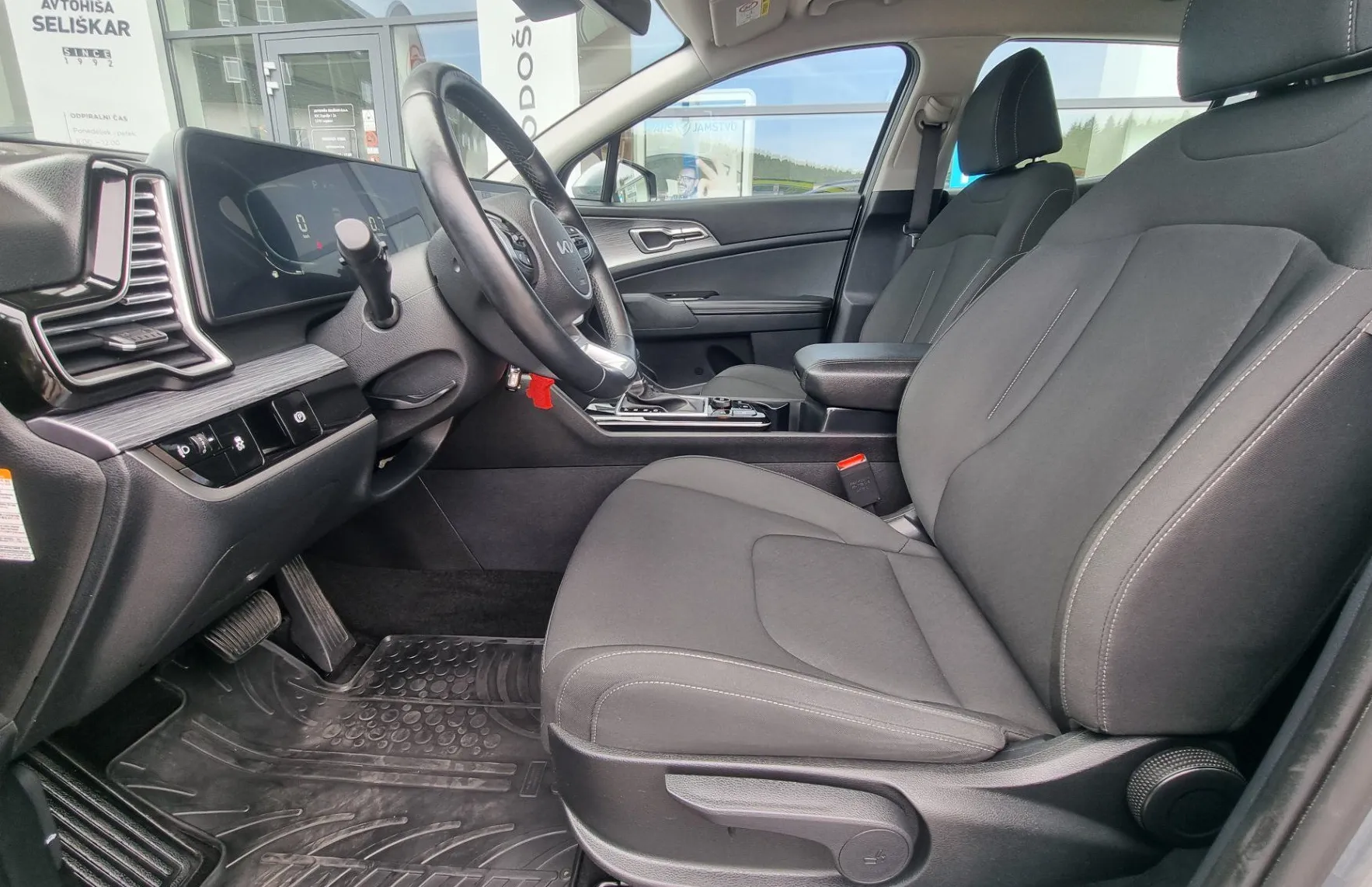 Zunanja slika - KIA Sportage - 1.6 T-GDI MHEV AVTOMATIK - SLOVENSKI + 1. LASTNIK - 12