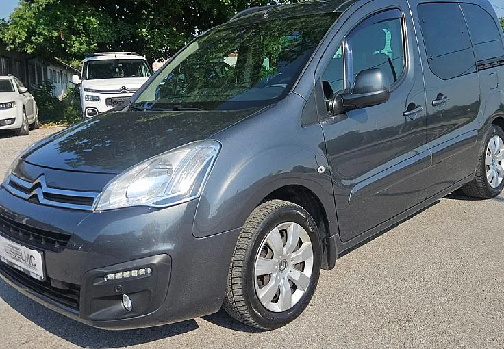 Zunanja slika - Citroën Berlingo - 1.6 HDI 120ks °6-PRESTAV° °LED° °PARK.SENZORJI° - 1