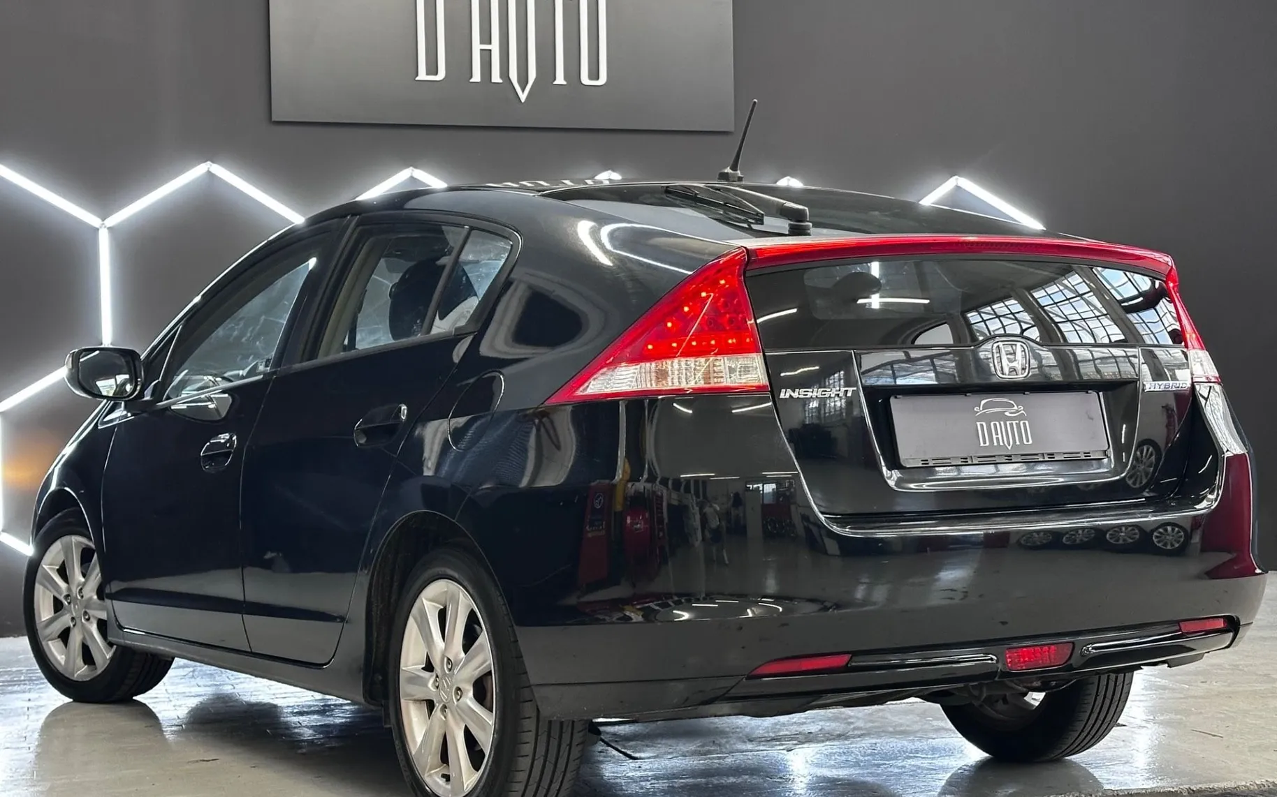 Zunanja slika - Honda Insight - 1.3 HYBRID AVTOMATIK KLIMA TEMPOMAT NOVE Z. GUME.. - 6