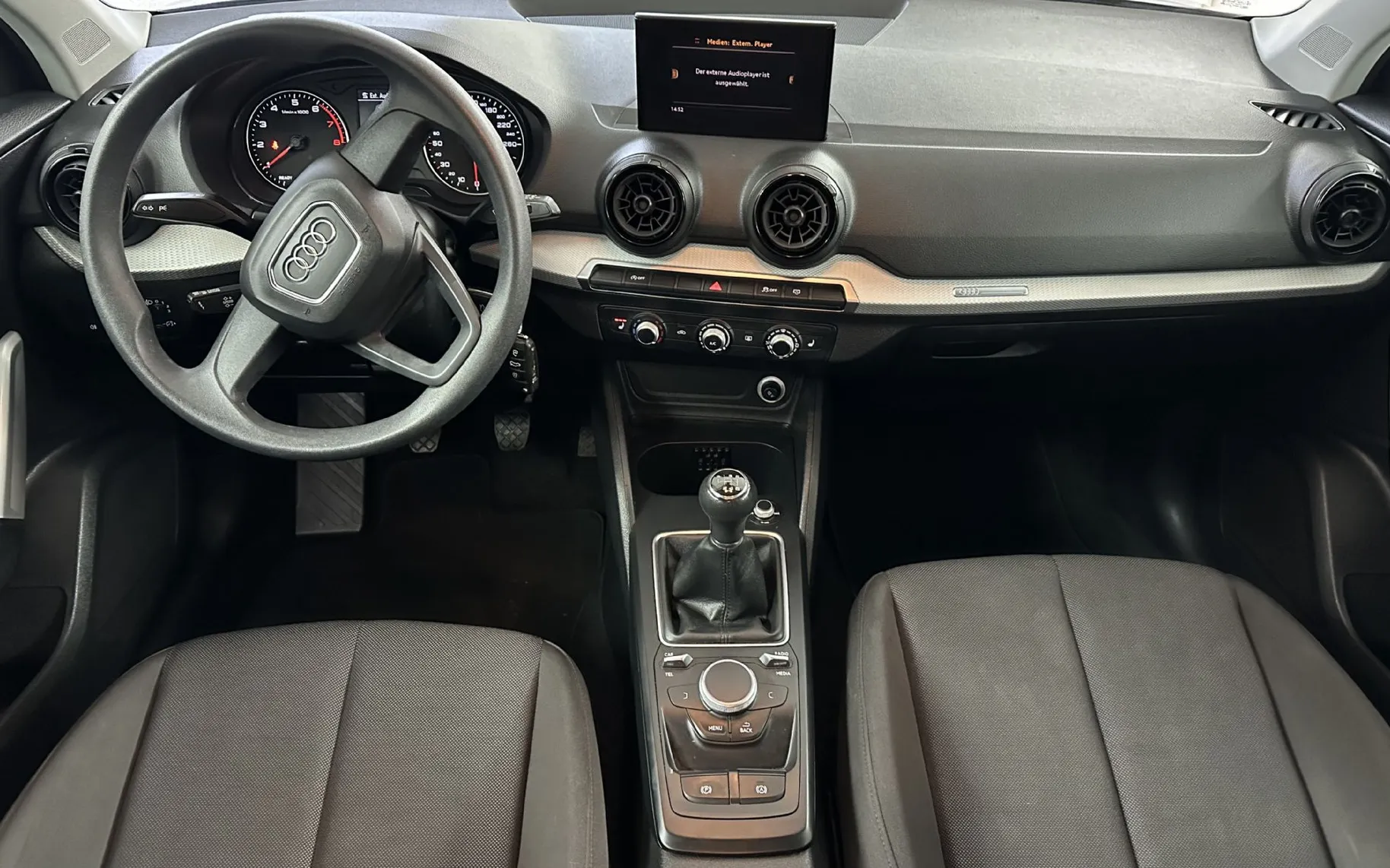 Notranja slika - Audi Q2 - 30 TFSI.NEMŠKI.114.000 KM.SAMO 13.499€ - 17