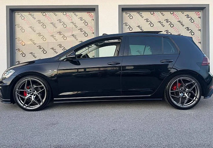 Zunanja slika - Volkswagen Golf - 1.6 TDI BMT R-Line Edition  Pano - ACC - Virtual - 4