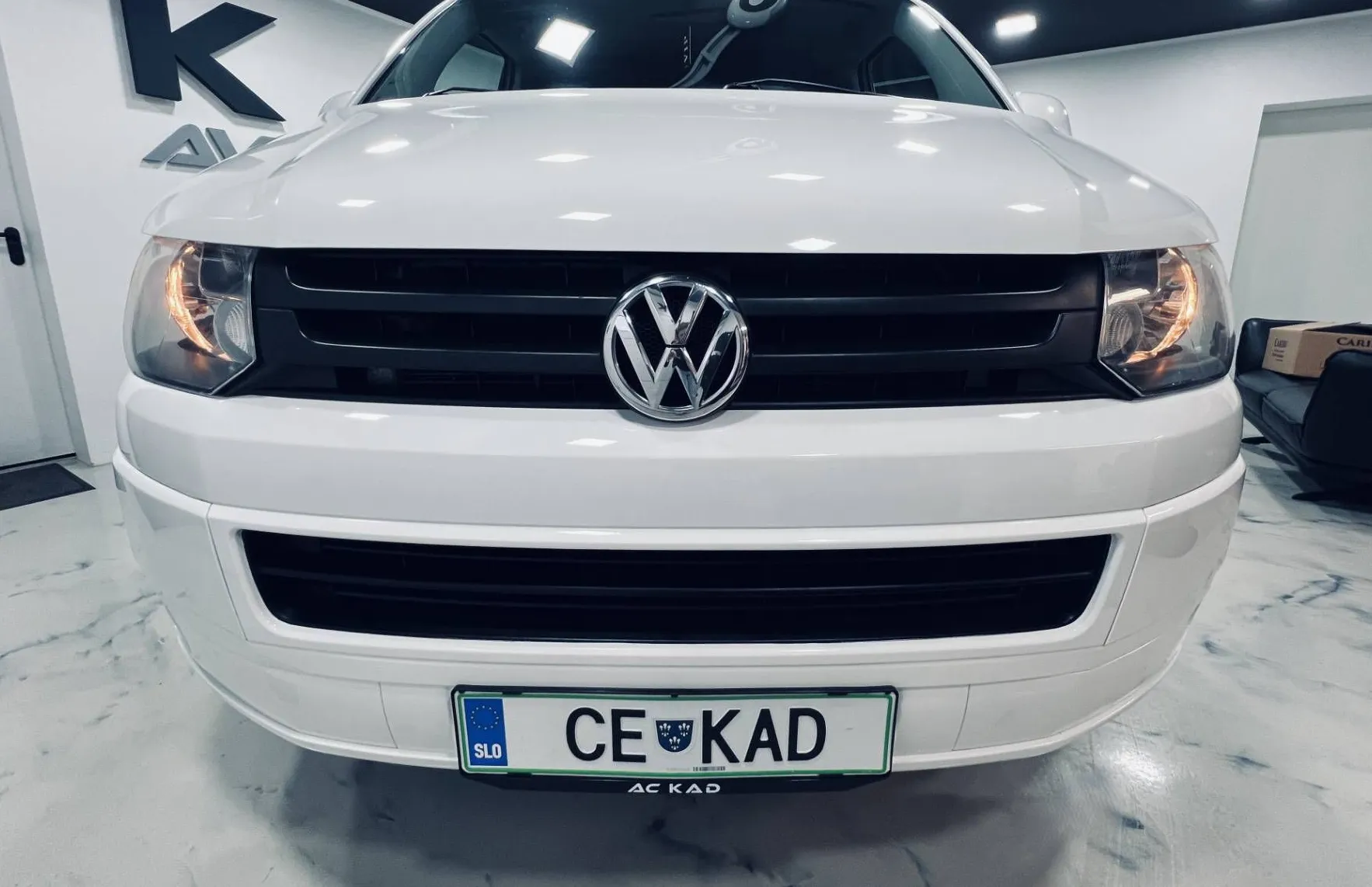 Zunanja slika - VW Transporter - 8+1 - 3