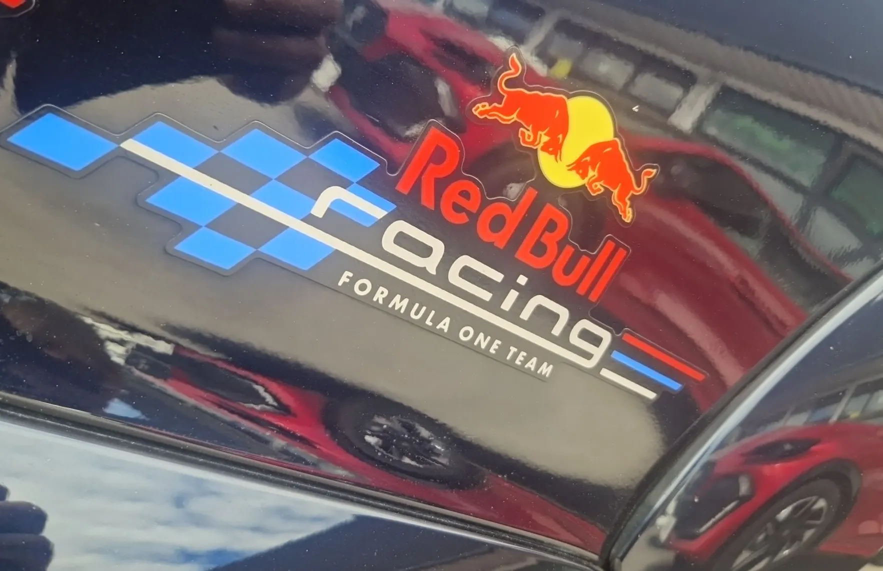 Zunanja slika - Renault Mégane - Megane R.S. Red Bull Racing RB8 ... No.481 - 15