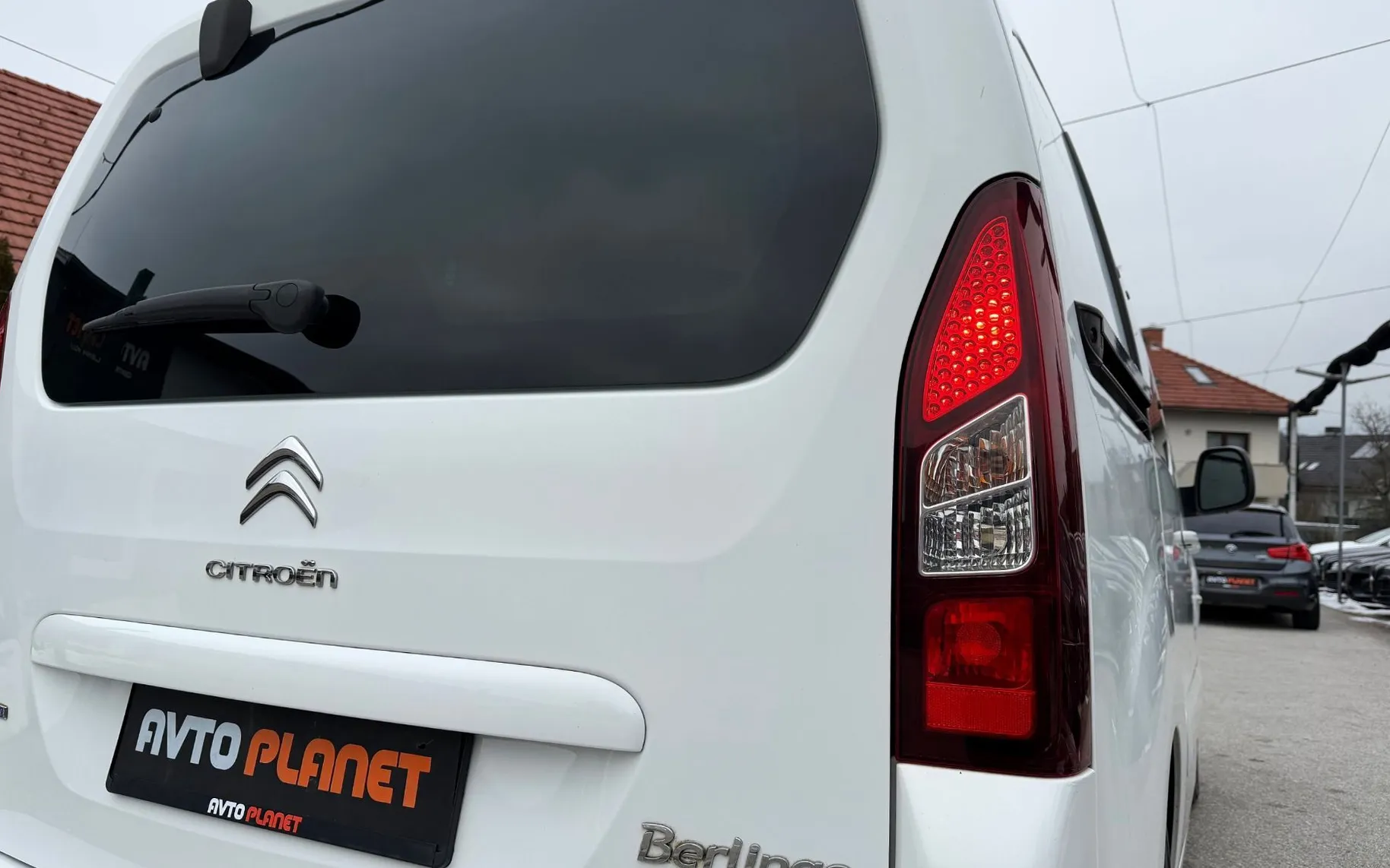 Zunanja slika - Citroën Berlingo - 1.6 BlueHDi SHINE SLO 2.LASTNIK AVTO.KLIMA - 11