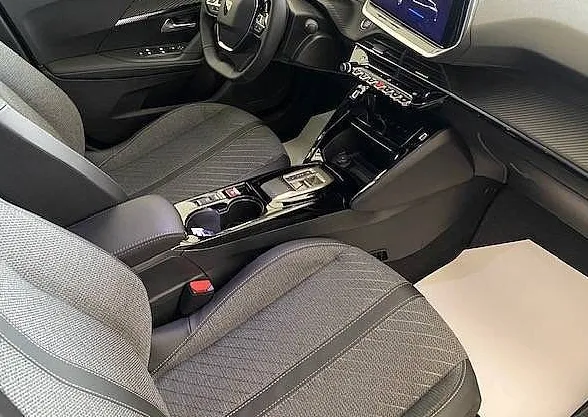 Zunanja slika - Peugeot 2008 - e-ALLURE 54 kWh-ACC-2.KAM-NAVI-KLJUKA ITD. - 9