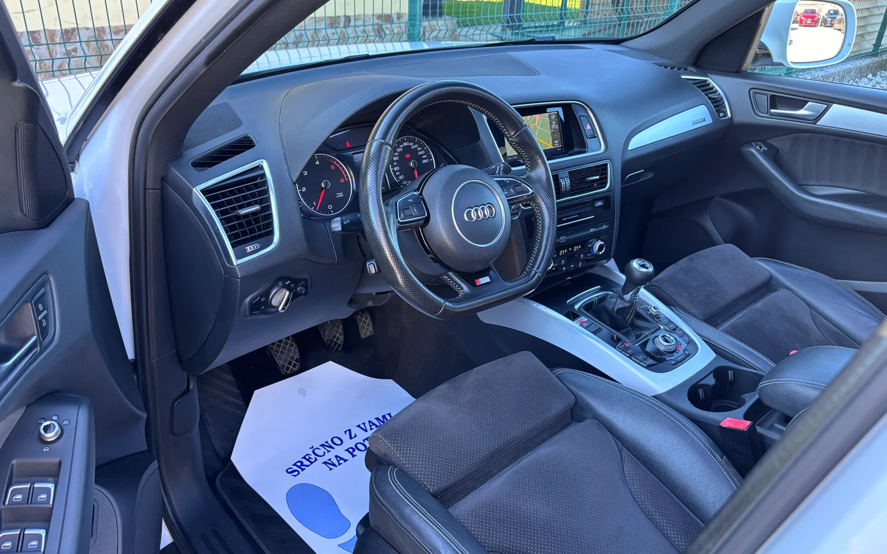 Notranja slika - Audi Q5 - 2.0 TDI QUATTRO - S LINE-PANO-20 COL-VEL.SERV-KLJUKA - 12