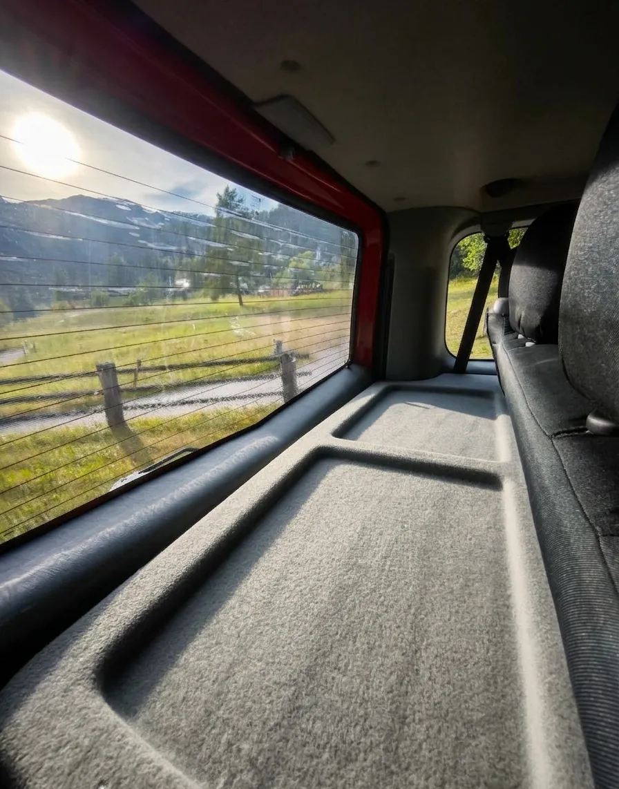 Notranja slika - Renault Trafic - Passanger - 16