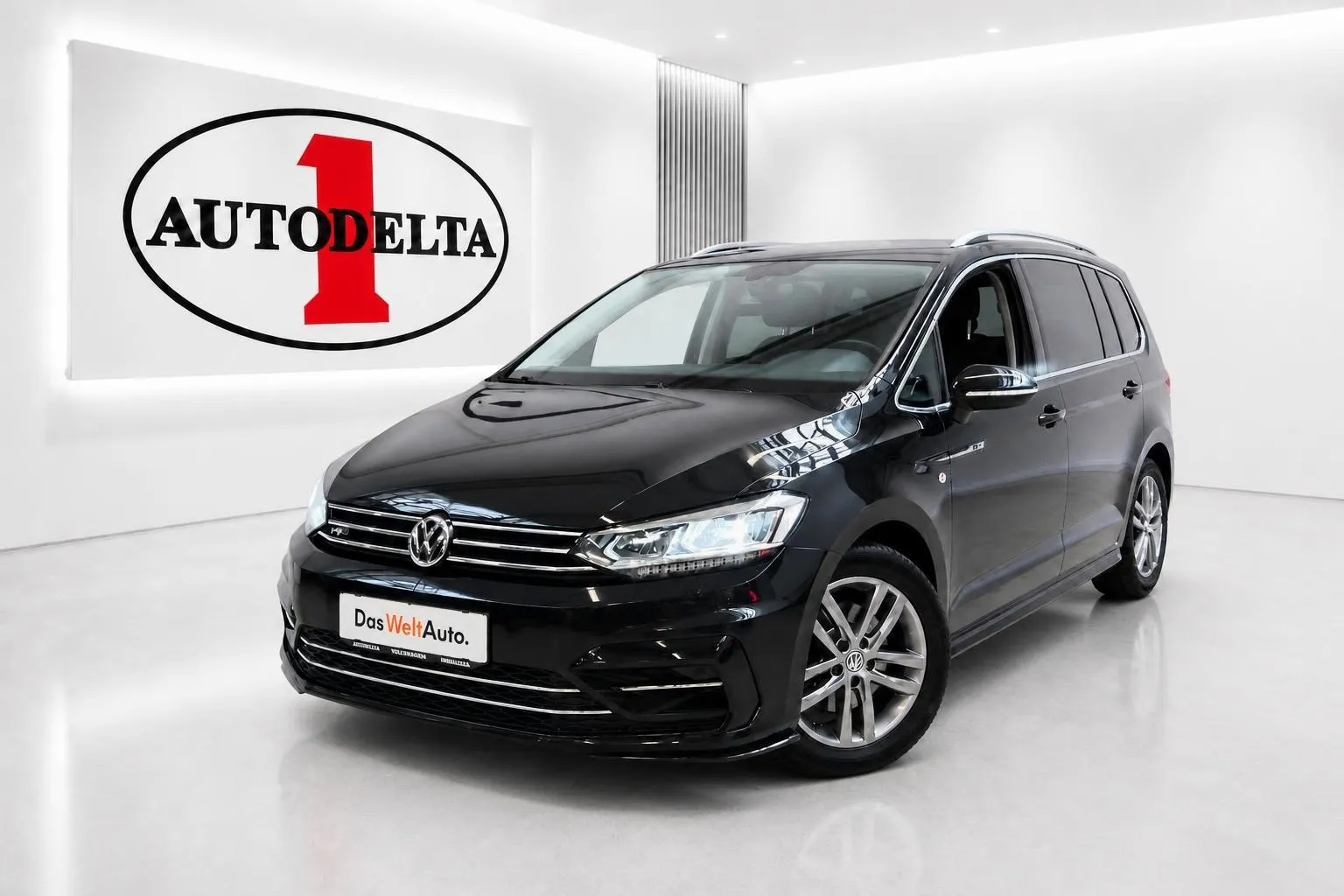 Zunanja slika - Volkswagen Touran - 1.6 TDI BMT R-Line - 1