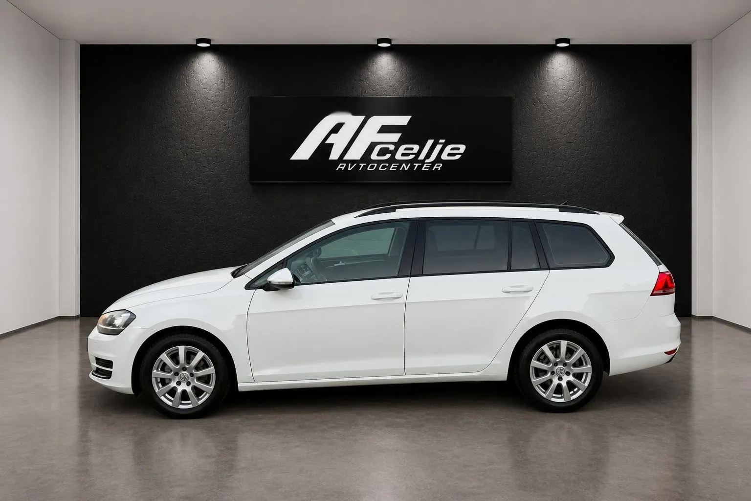 Zunanja slika - Volkswagen Golf Variant - 1.6 TDI-H LINE-BI XENON+MASAŽA-LIZING ZA TUJCE- - 6